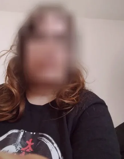 Caroline, 38