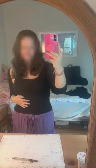 Cecilie, 27