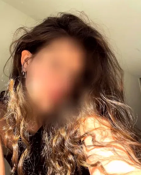Charlotte, 19