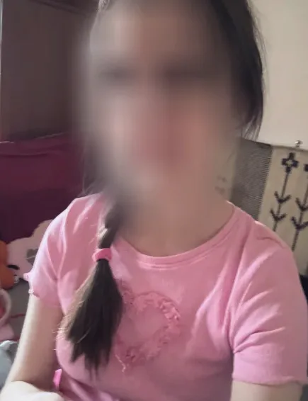 Jasmin, 25