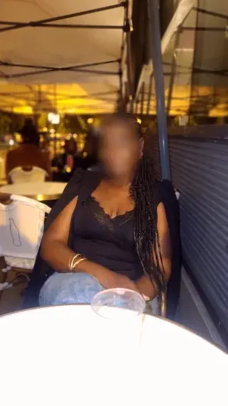 Olivia, 34